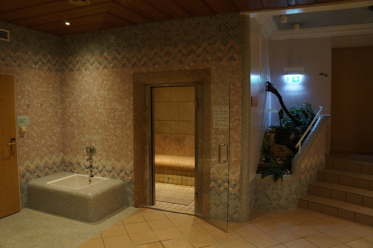 sauna1.JPG